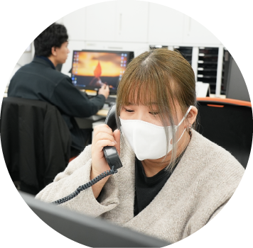 先輩社員 所属：事務